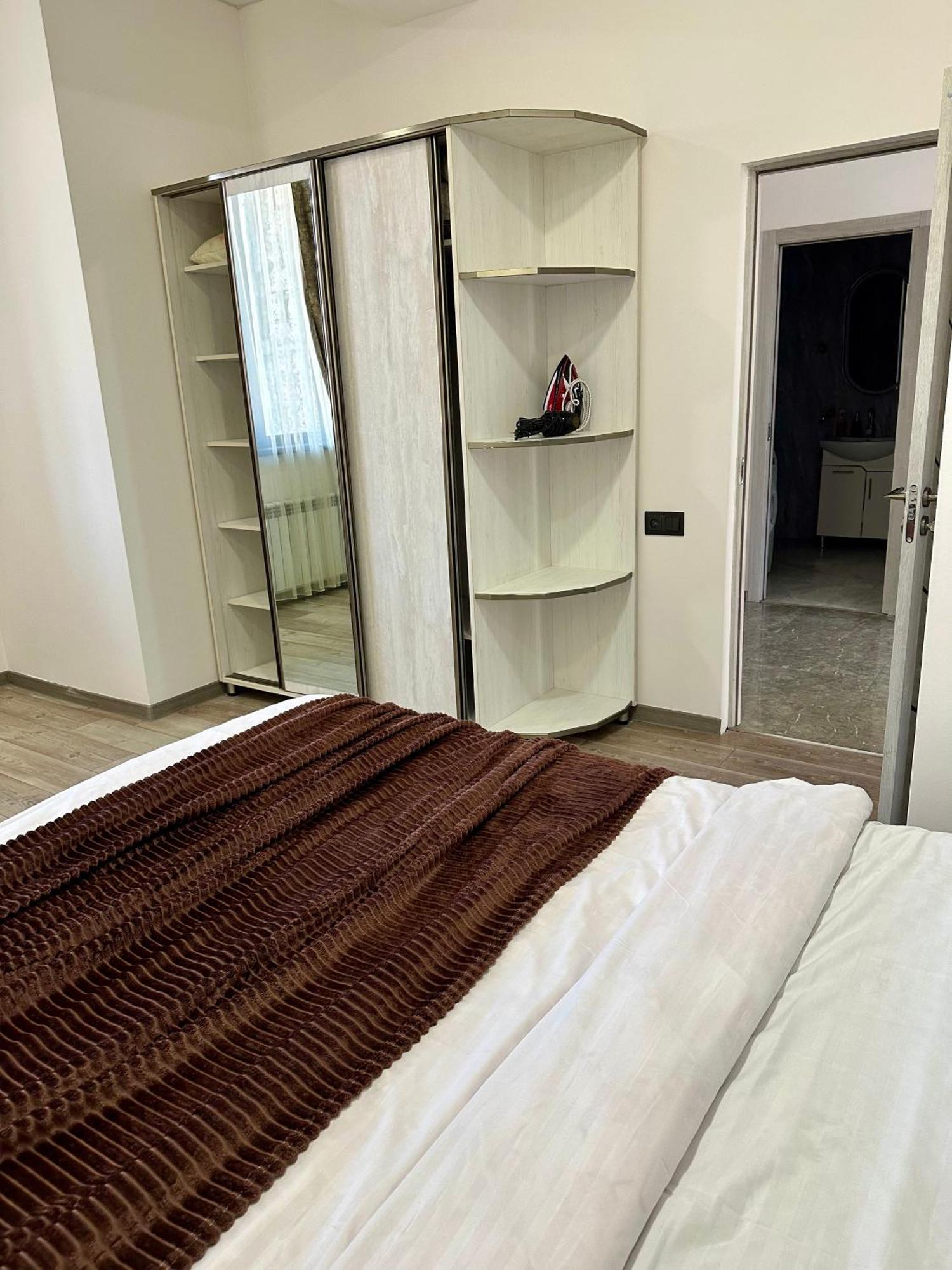 New Apartment In Downtown Erevan Exterior foto
